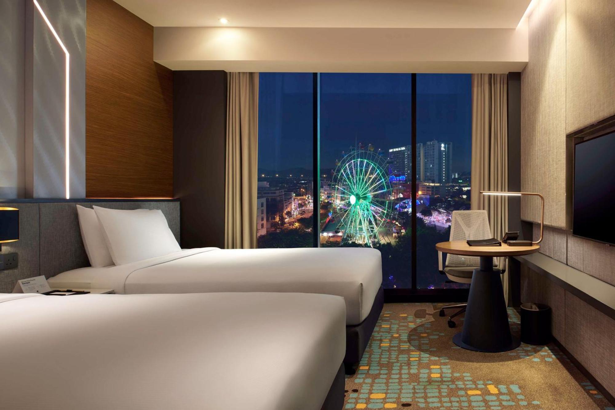Doubletree By Hilton Shah Alam I-City Екстер'єр фото Deluxe Room