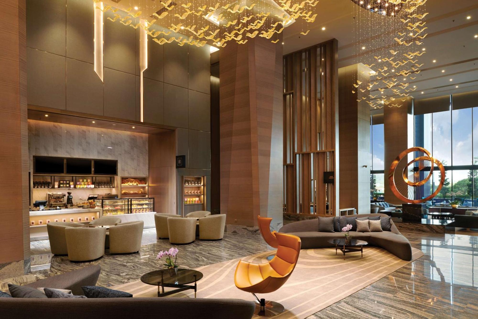 Doubletree By Hilton Shah Alam I-City Екстер'єр фото The lobby of the hotel