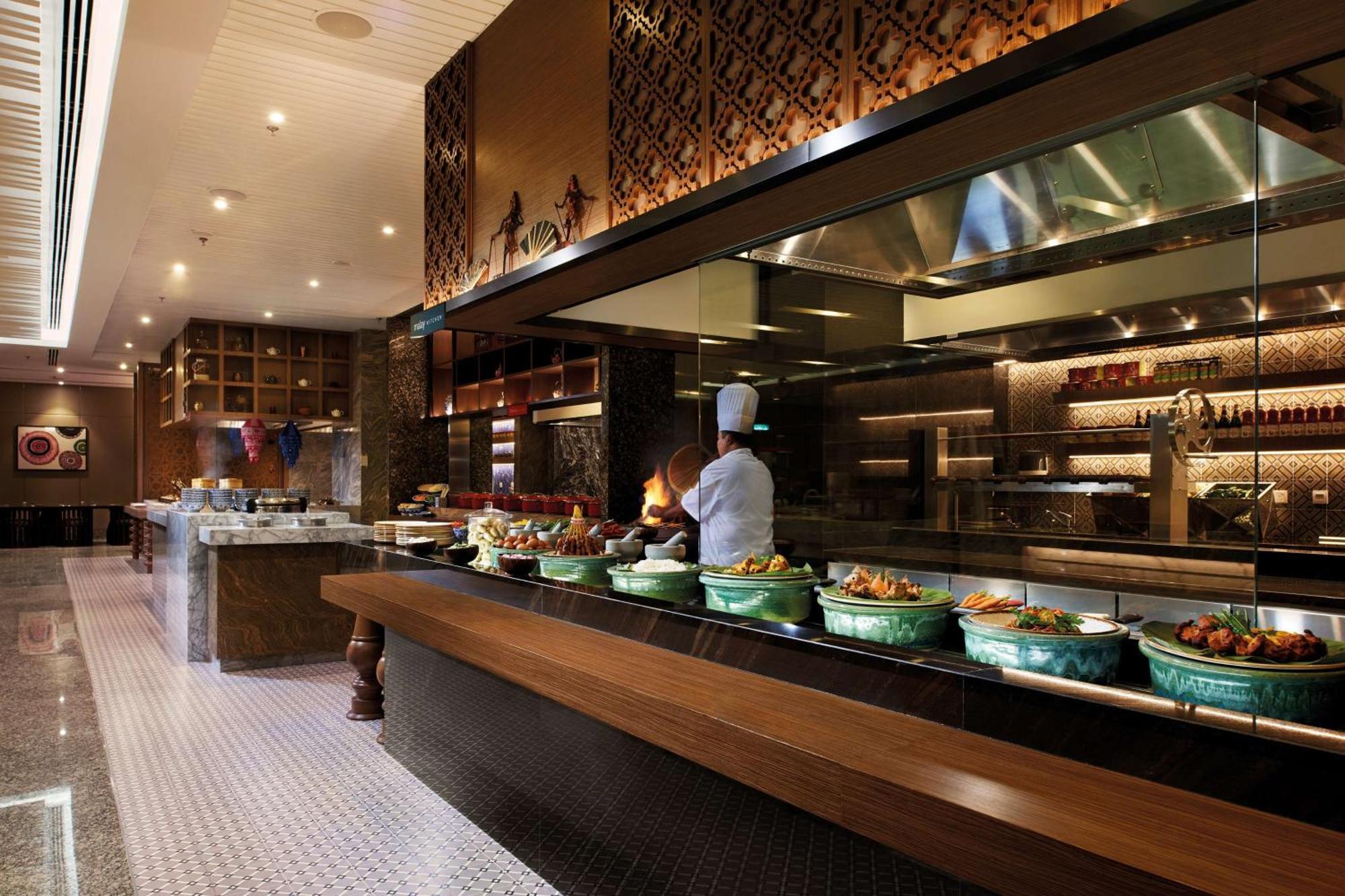 Doubletree By Hilton Shah Alam I-City Екстер'єр фото The buffet at the hotel